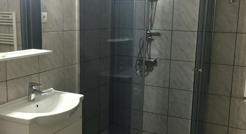Vila Victoria Râmnicu Vâlcea Exterior foto